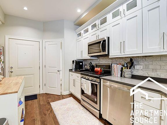 2nd image of 2538 N Southport Ave APT 1f