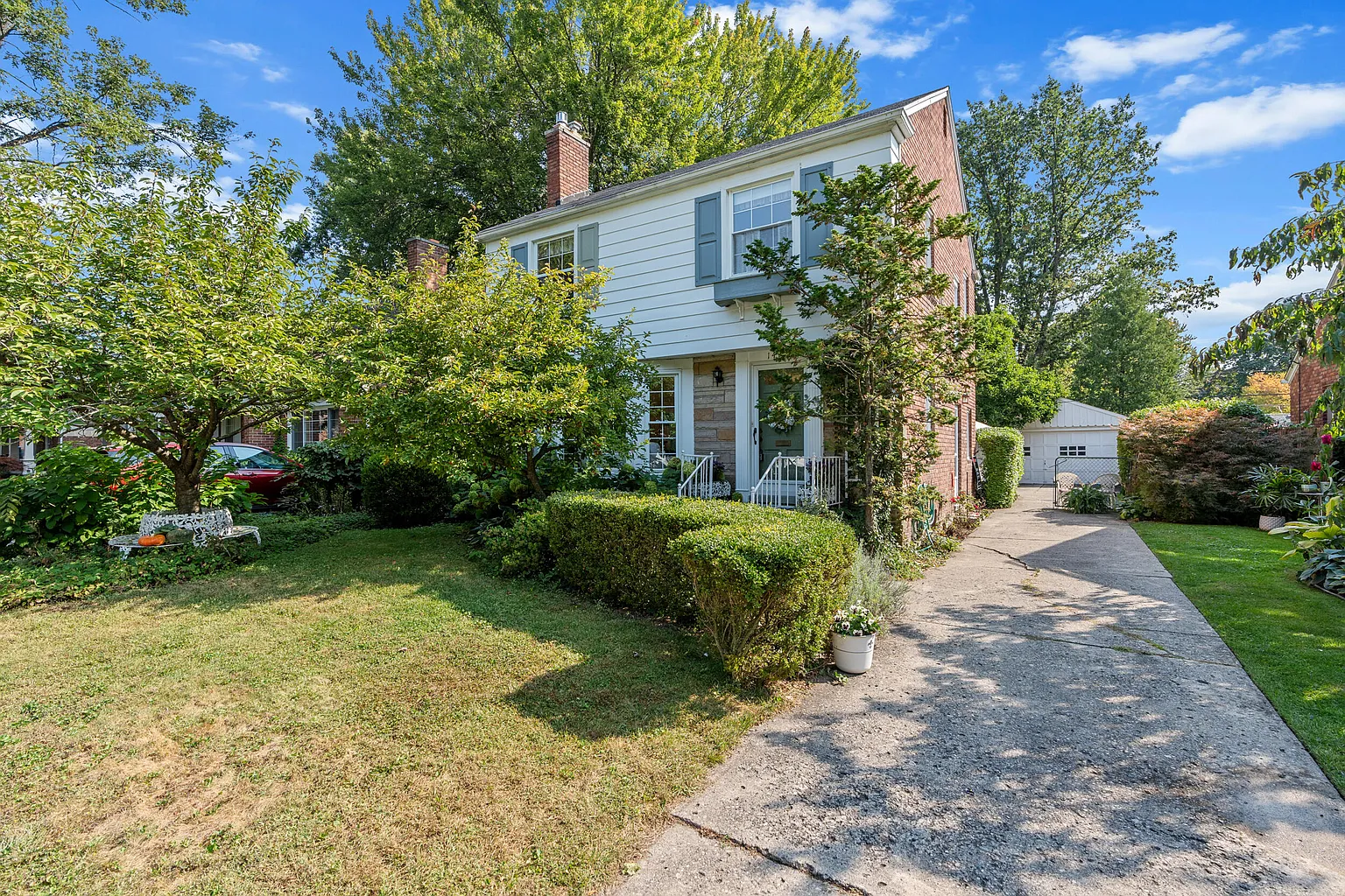 1412 N Pleasant St photo 1