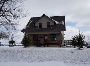 1565 County Road Qq, Mineral Point, WI 53565