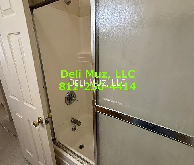 1427 Culver Dr #B — Photo 12