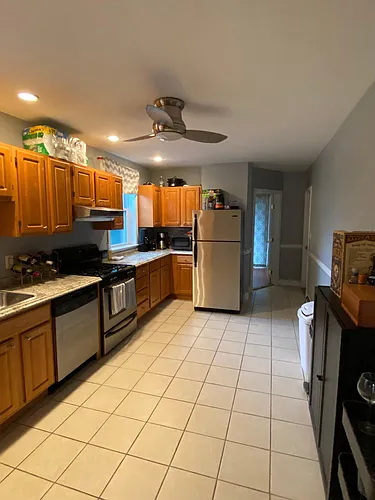 688 E 5th St #2 Photo 1