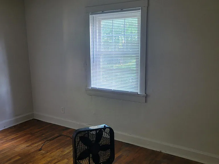 2800 Baltimore Ave — Photo 7