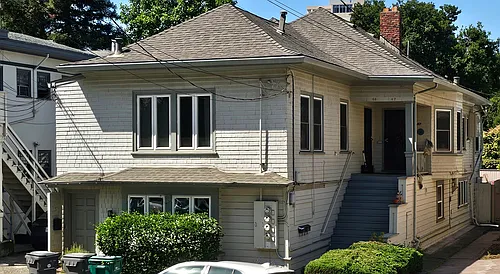 51 Echo Ave Photo 1