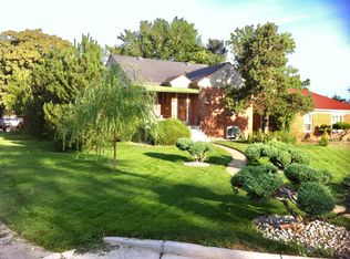 2801 N Steele St, Denver, CO 80205