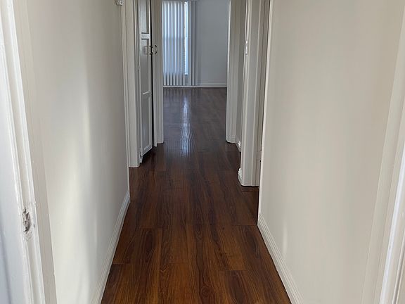 2nd image of 425 S Doheny Dr Unit 7