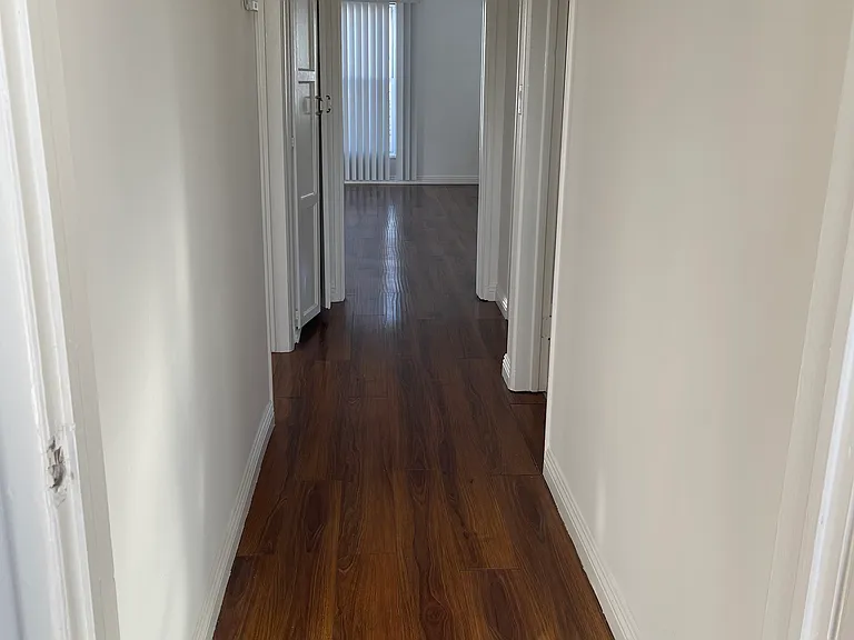425 S Doheny Dr #7 — Photo 2