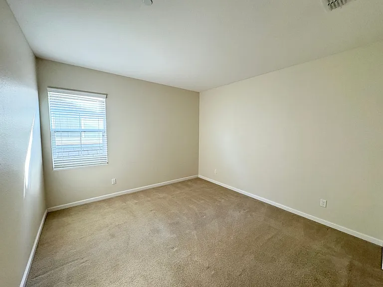 3508 Corsica Ct — Photo 18