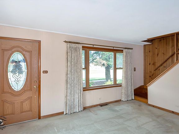 5th image of 8937 McVicker Ave