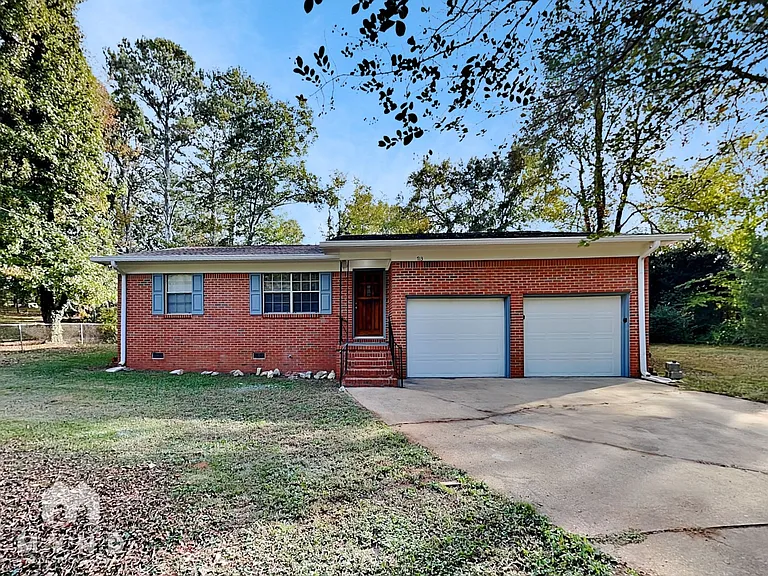 713 Kingman Rd — Photo 1