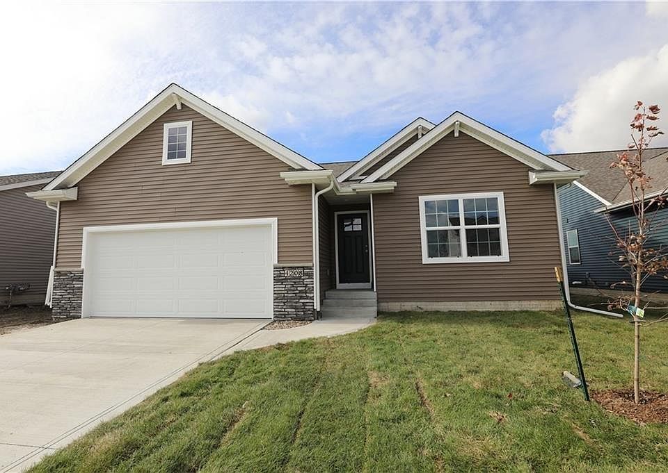 1st image of 4112 NW Countrywood Dr