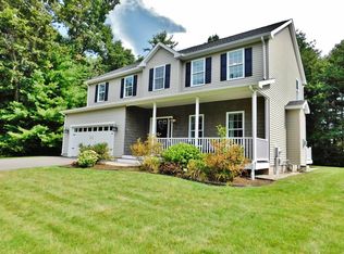 16 Winterberry Ln, East Longmeadow, MA 01028