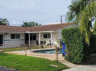 451 SE 1st Ave #B, Pompano Beach, FL 33060