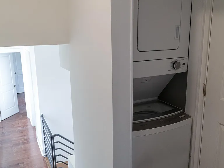 4537 Springfield Ave #4 — Photo 10