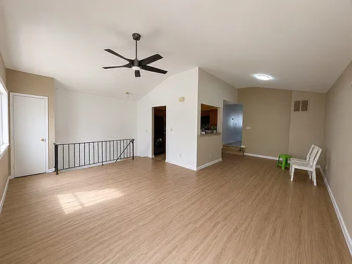 379 Brookfield Ave #2 Photo 1
