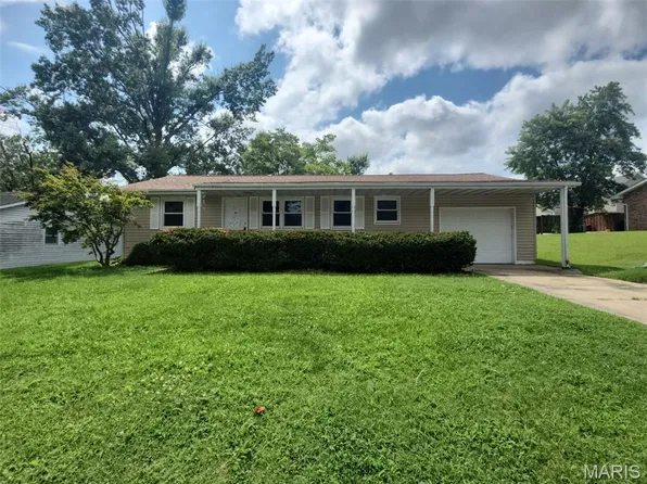 114 Edwards St, Perryville, MO 63775