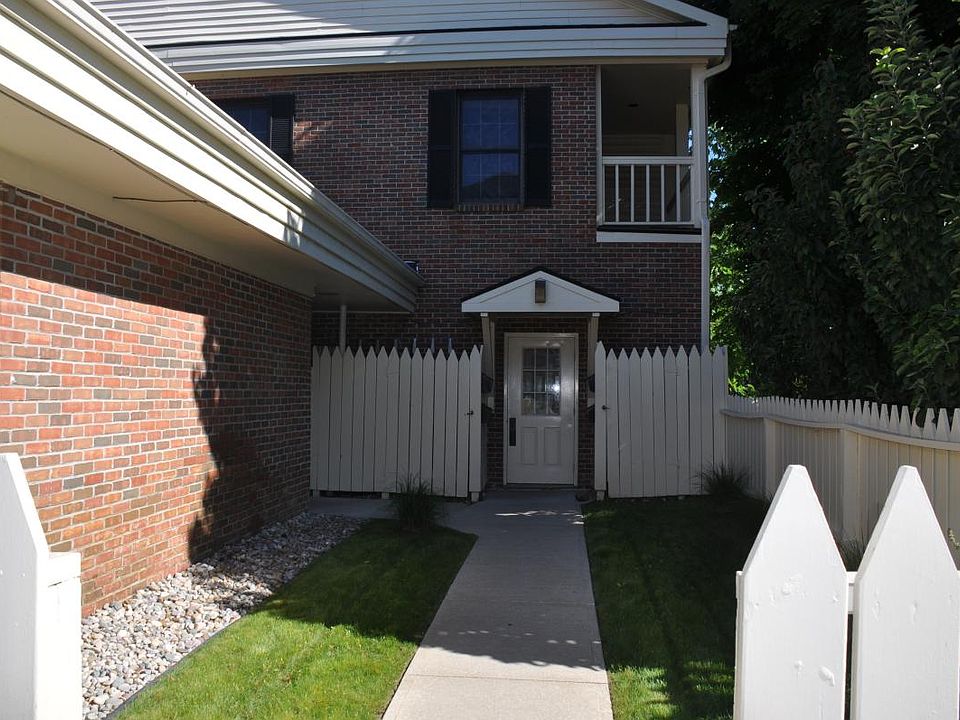 BACK ENTRANCE