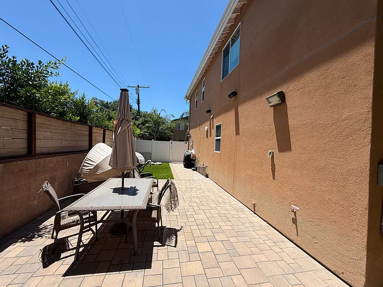 17625 W Vuong Pl — Photo 2