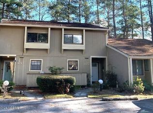 120 Quarterdeck #120, New Bern, NC 28562