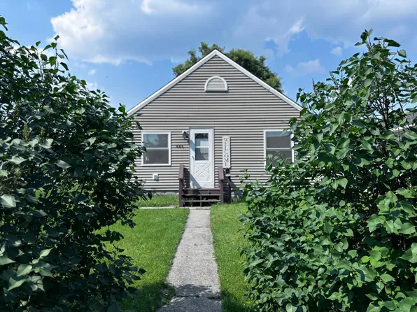 604 10th St, International Falls, MN 56649