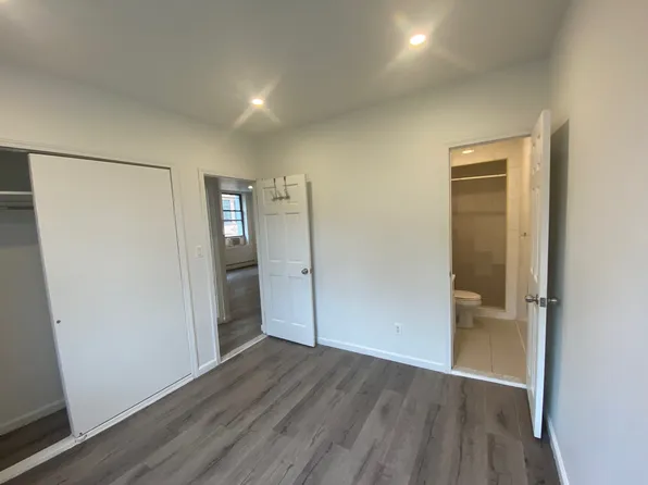 189 East Broadway image 7 of 9