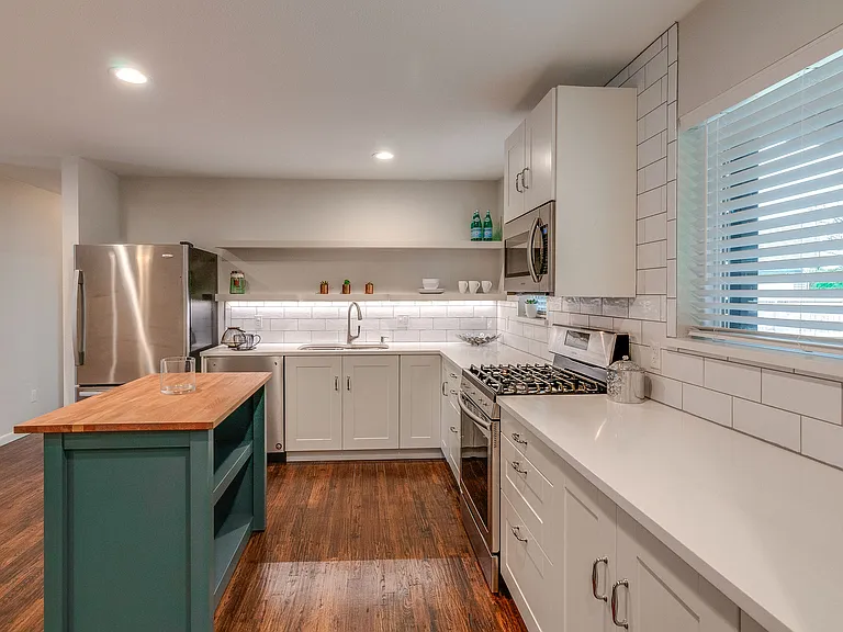 300 Ridgecrest Dr — Photo 10