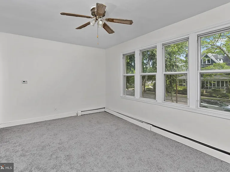 117 E Walnut Ave #D — Photo 11
