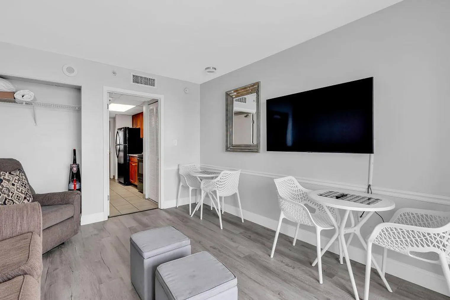 1 bed, 1.0 bath, 548 sqft, $2,875 — Photo 2