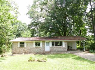 35 Washington St, Bowdon, GA 30108