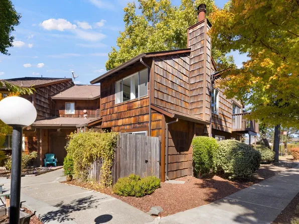 1599 Parkway Drive, Rohnert Park, CA 94928