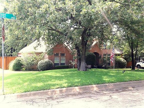 2nd image of 1712 Lynhurst Ln