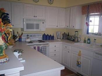 4th image of 705 Lake Park Dr