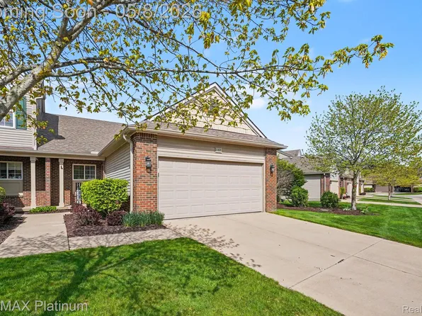 197 Newberry Ln, Howell, MI 48843