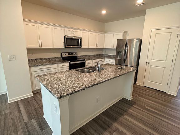 4th image of 329 Spaight Acres Way #1