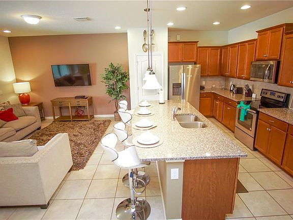 5th image of 8952 Adriatico Ln