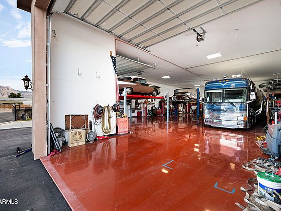 4th image of 1373 E 23rd Ave