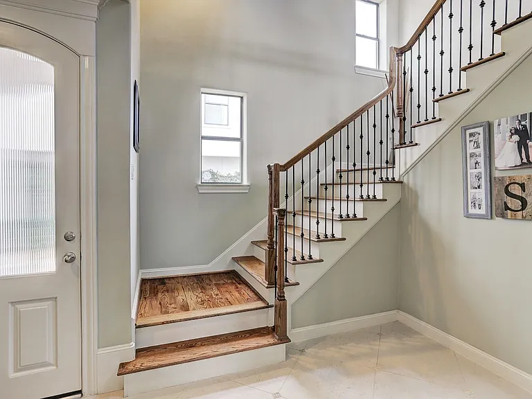2520 Cohn St — Photo 2