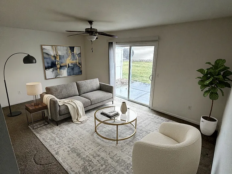 Sawgrass Apartments & Townhomes — Photo 31