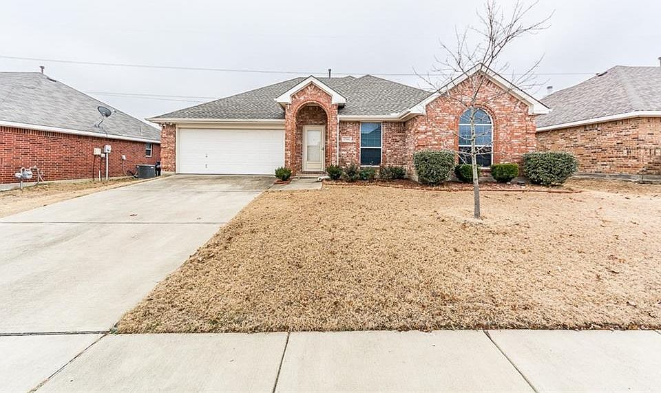 1st image of 2706 Simmons Dr