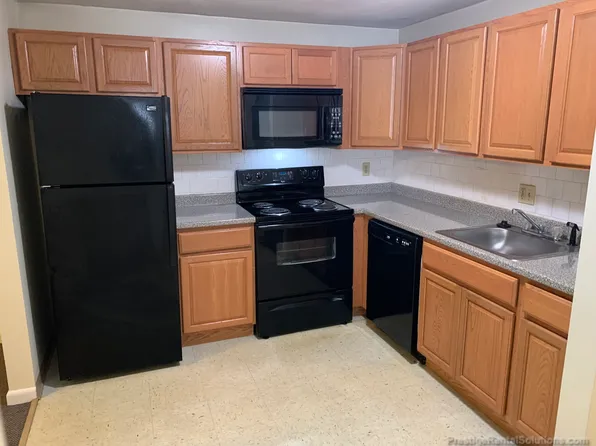 740 Central St, Leominster, MA