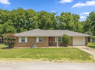 519 Circle Dr, Marietta, OK 73448
