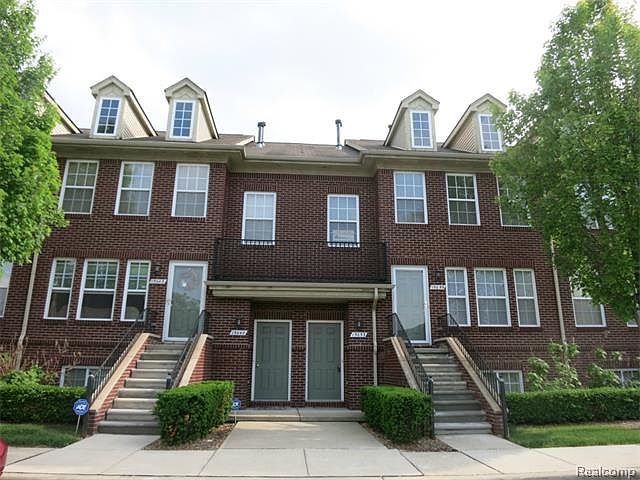 1st image of 15653 Stone Crossing Dr #1