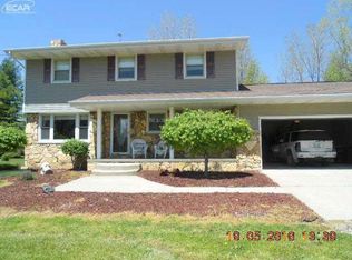 6353 E Lake Rd, Millington, MI 48746