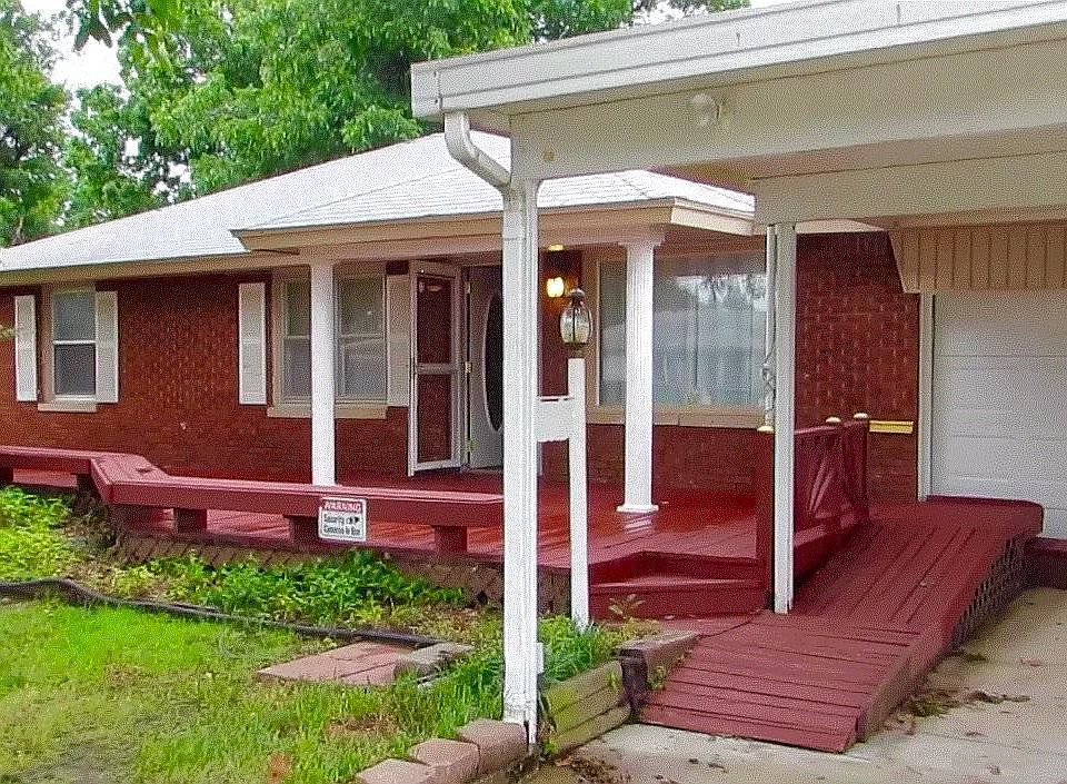1st image of 6405 S Douglas Ave