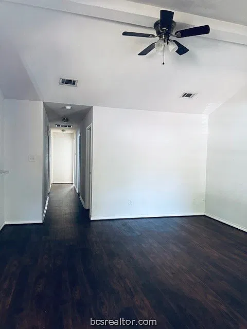 3 bed, 1338 sqft, $1,450 — Photo 2
