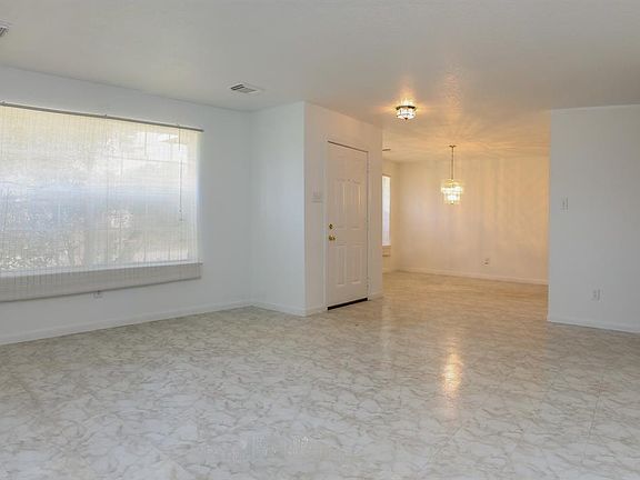5th image of 10506 Berclair Dr