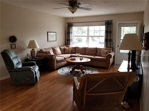 3rd image of 5857 Dartmouth Ave N