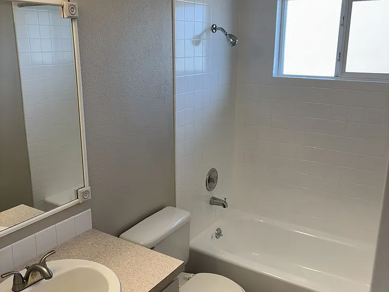 1402-1422 SW Hall St — Photo 11