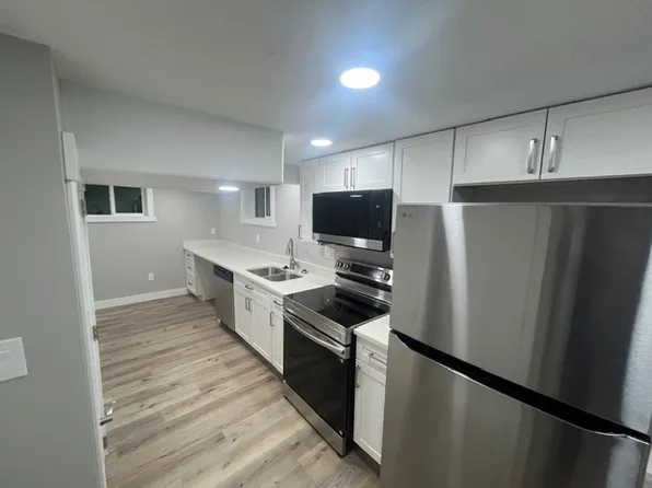 1311 Court Pl, Rawlins, WY 82301