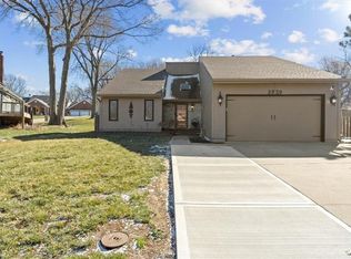 3829 S Grand Ave, Independence, MO 64055