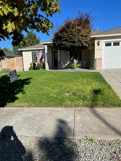 1409 Andrew Dr